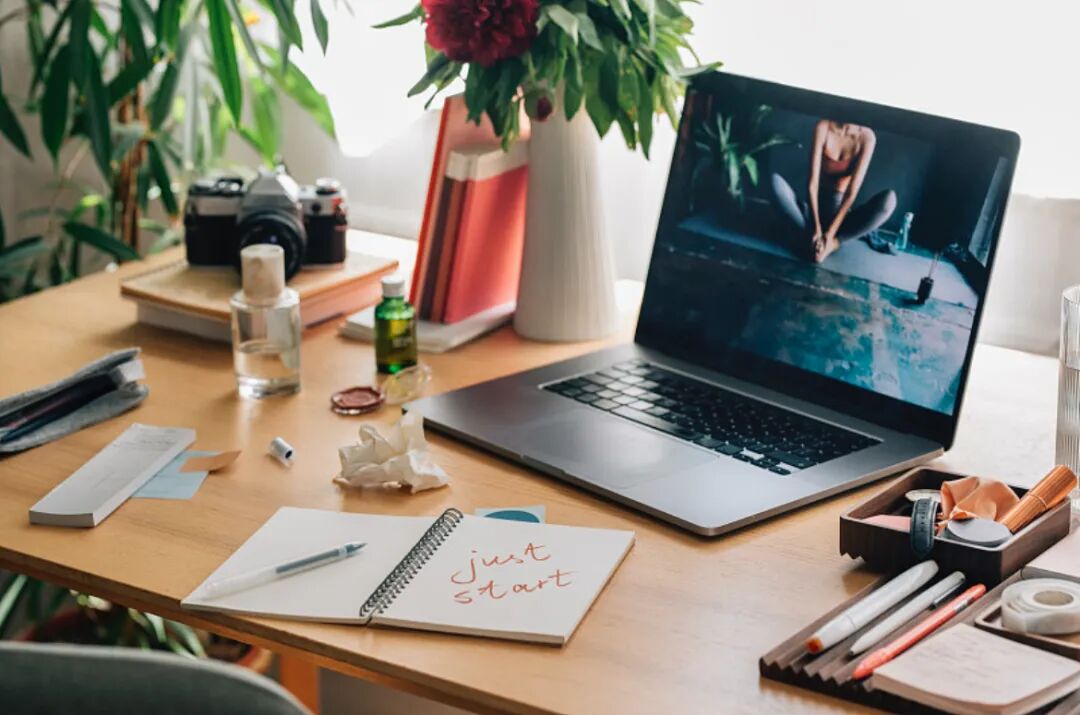 2026年AI造富真相：10款没人听过的小App，每月狂赚几十万美金